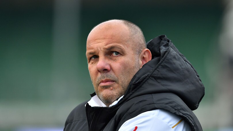 Serie B Bari-Palermo, probabili formazioni e tempo reale alle 17.30. Dove vederla in tv