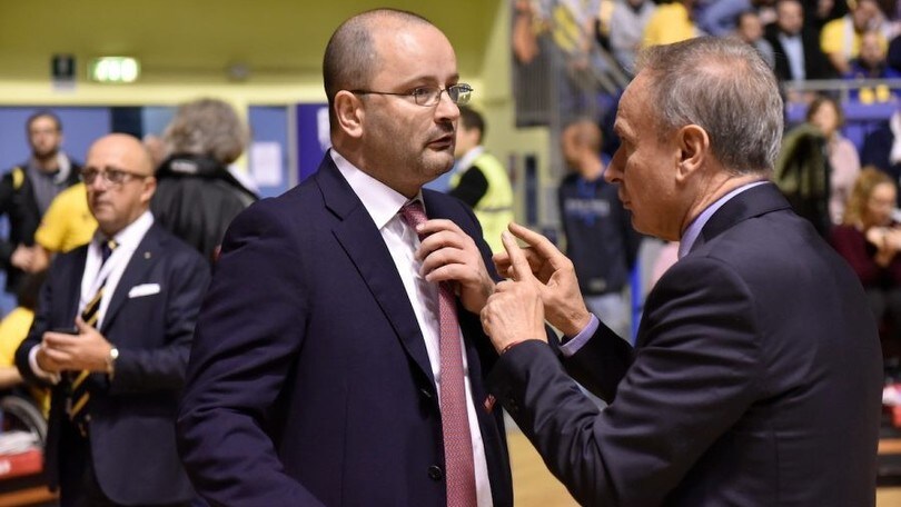 FIBA sospende i negoziati con Euroleague