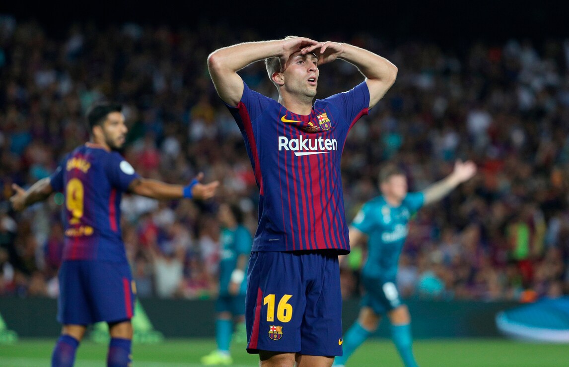 Inter, scatto Deulofeu ma il Napoli non molla