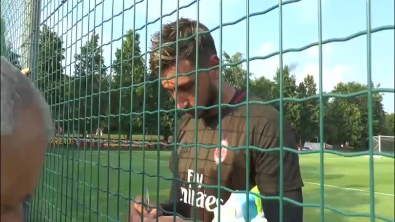 Donnarumma, tifosi scatenati sui social