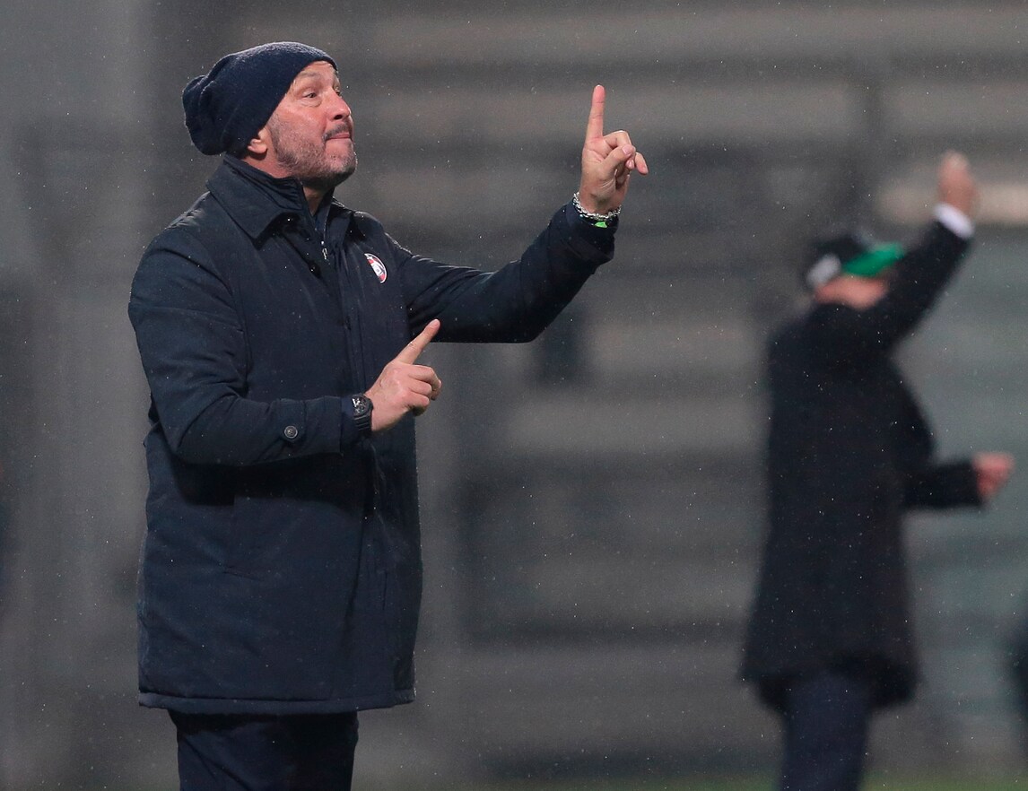 Serie A Crotone, Zenga: «Chievo? Difficile da affrontare»