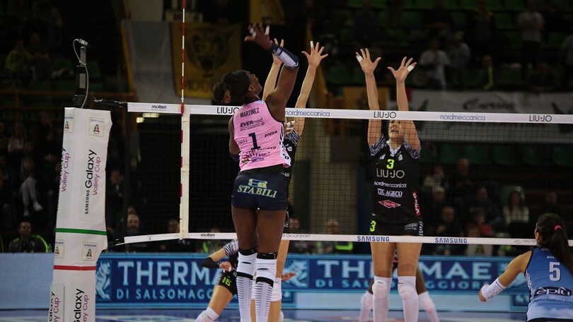 Volley: A1 Femminile, Novara manitene il secondo posto, Monza e Firenze in Coppa