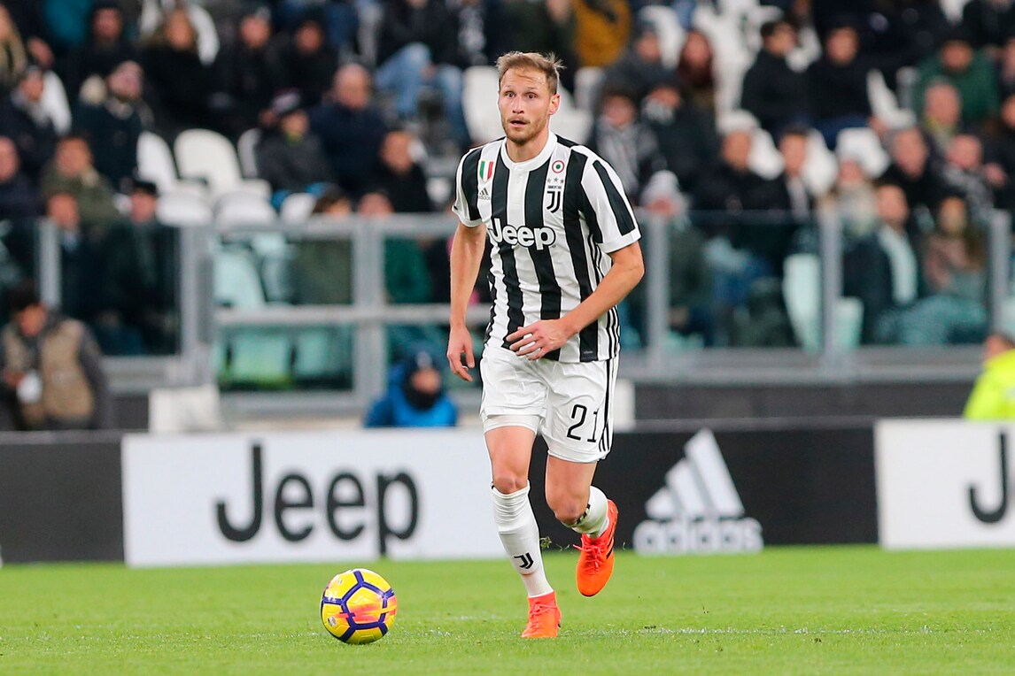 Juventus, Marotta tiene Höwedes e pressa Emre Can
