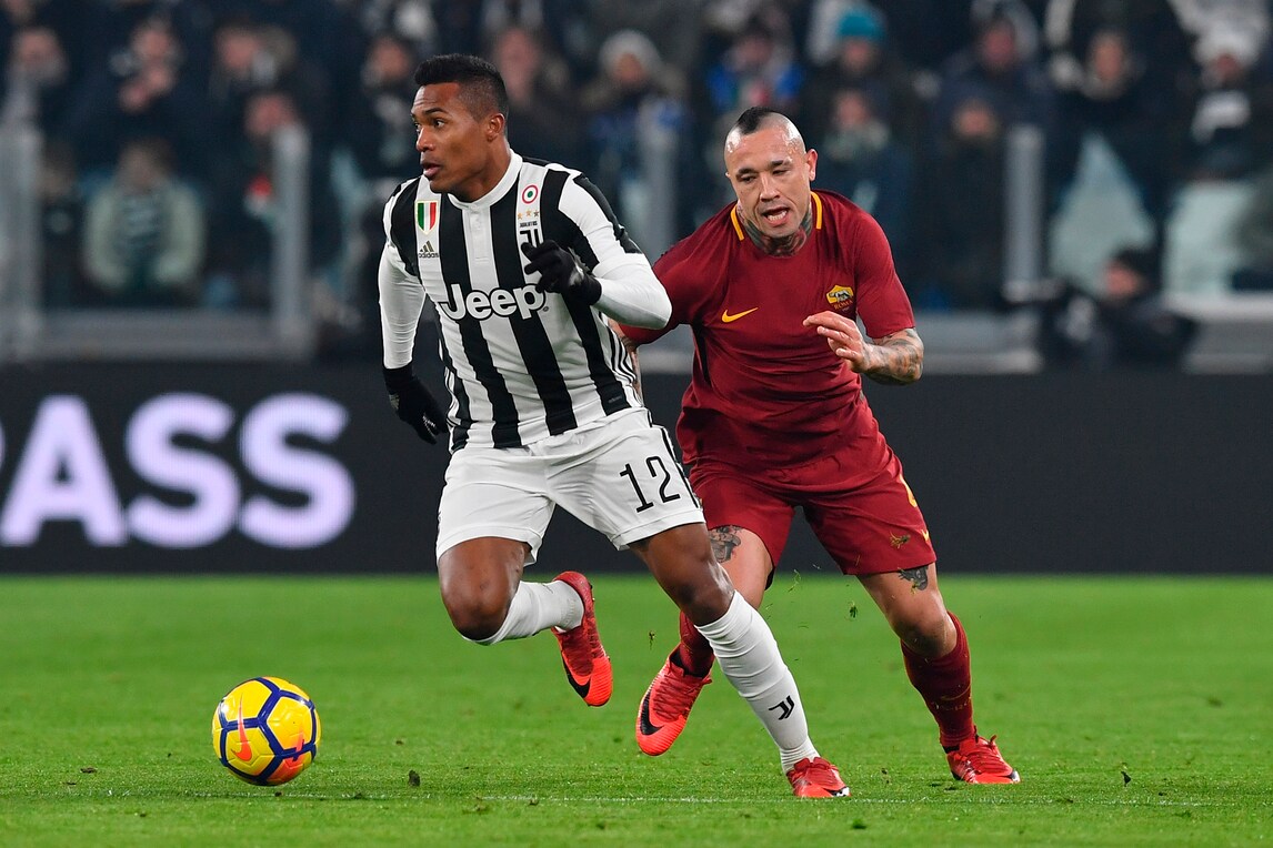 Juventus, Alex Sandro può partire per 60 milioni. Poi Emerson o Darmian