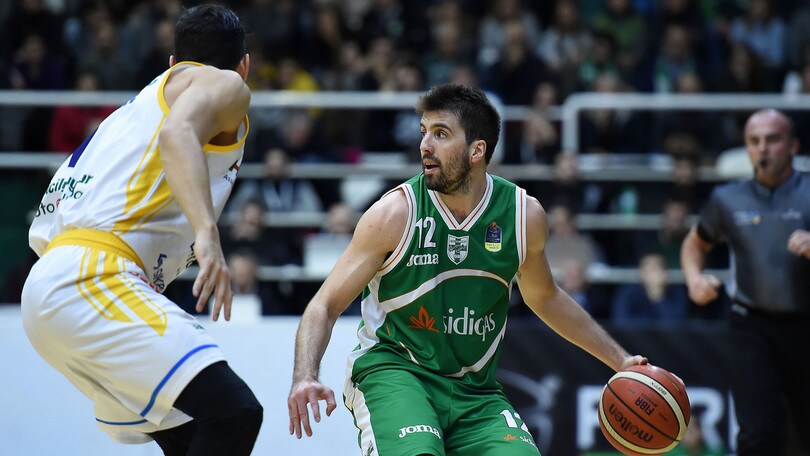 Avellino strapazza l'Orlandina e aggancia Milano
