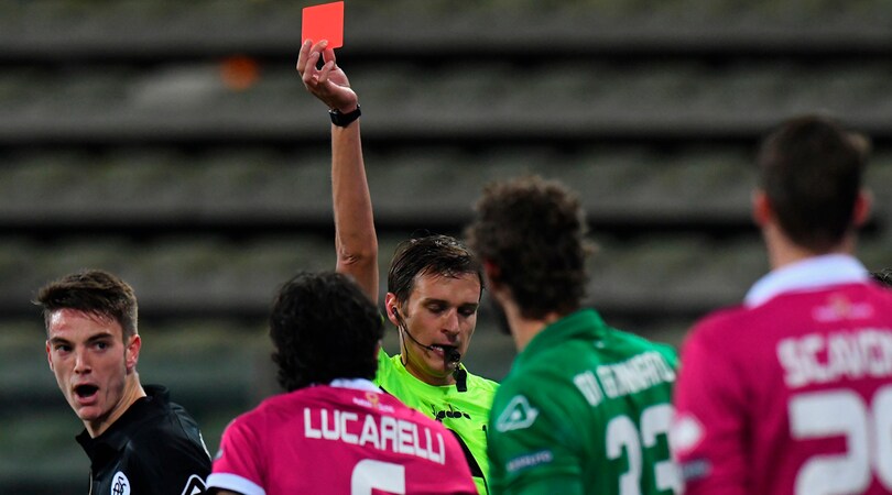 Serie B, Parma-Spezia 0-0: quarto pareggio per gli emiliani, espulso Lucarelli