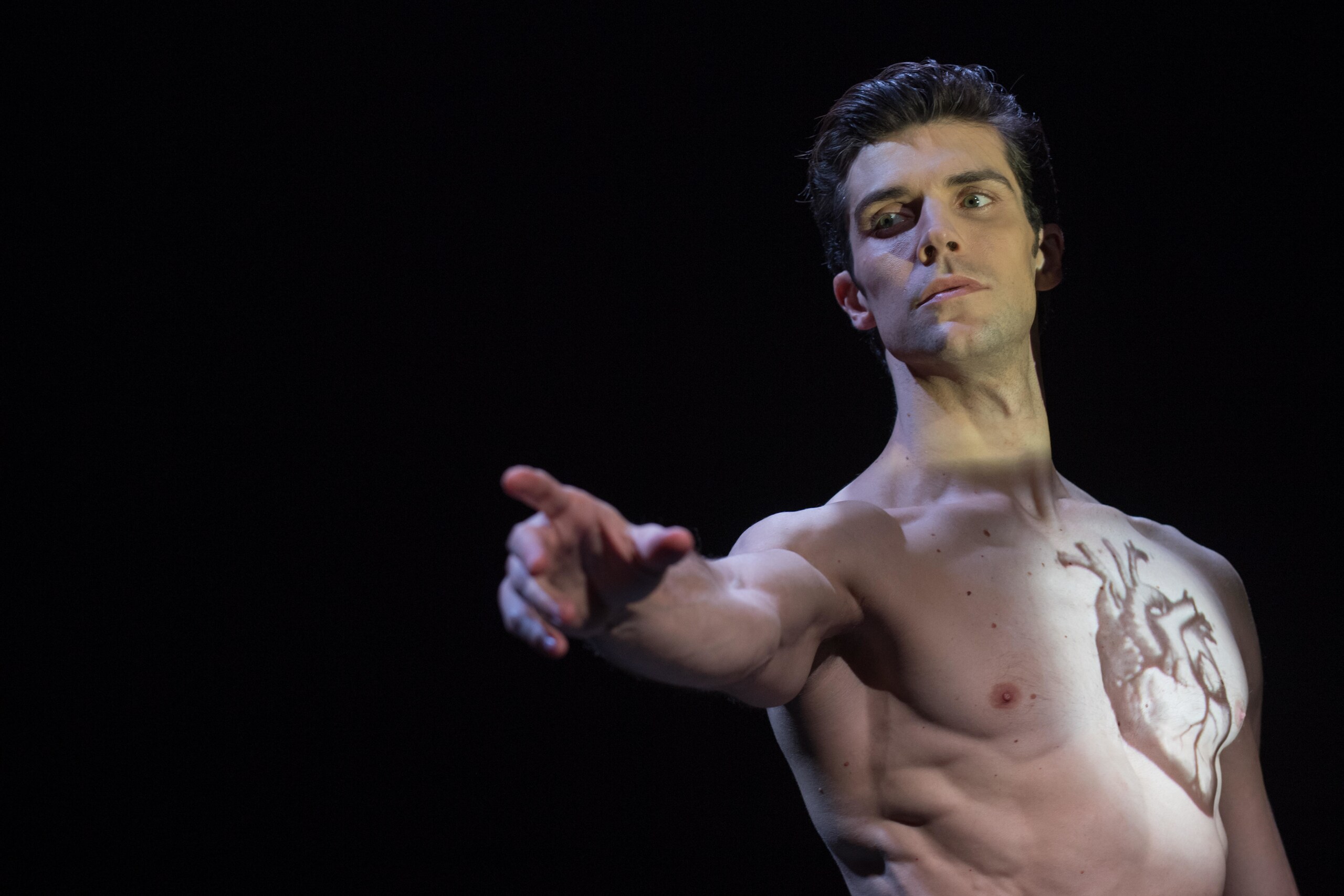 Al Teatro Regio arriva Roberto Bolle