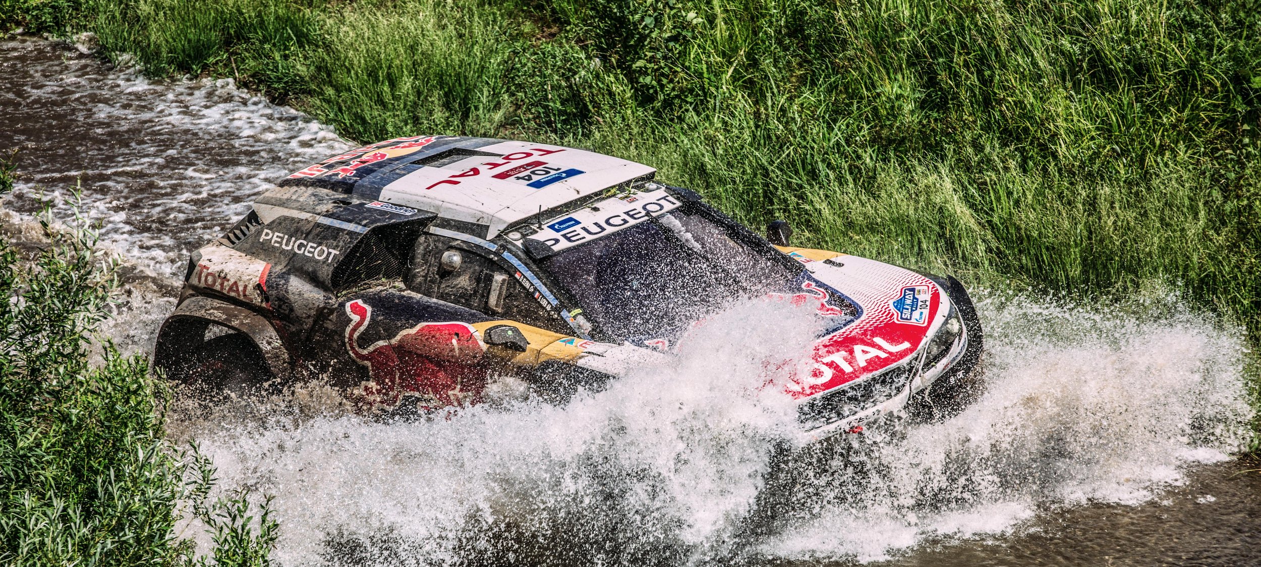 Dakar 2018: un testa a testa da 9 mila km tra Peugeot e Mini