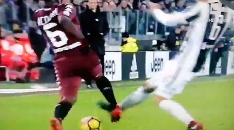 Juventus-Torino, l'intervento di Khedira su Acquah