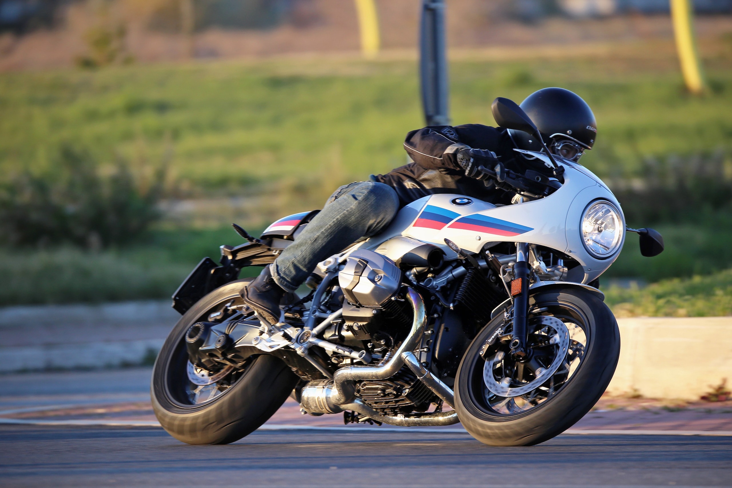 BMW R nineT Racer: la prova del mese