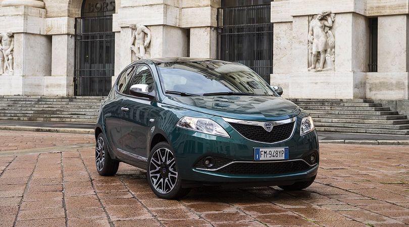 Lancia Ypsilon, nuova tripletta per rimanere in vetta