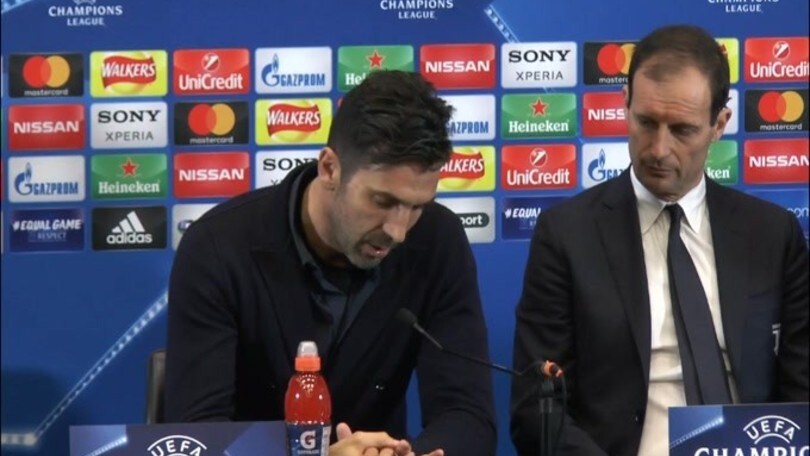 Buffon: "Kane come Batistuta"