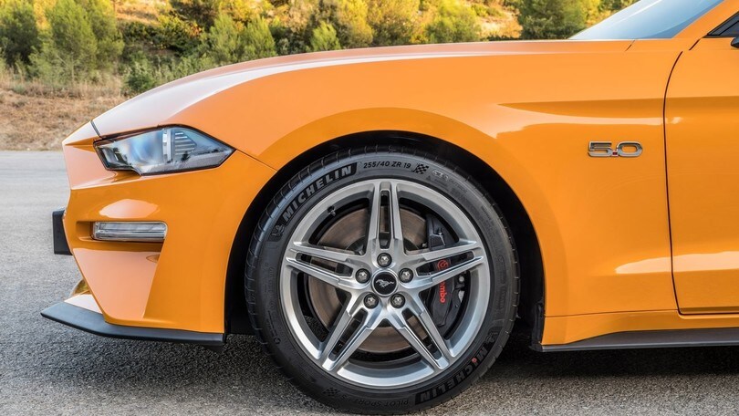 Ford Mustang: restyling di potenza