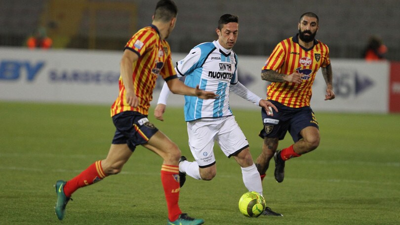 Lecce,  Saraniti al Vicenza. Persano rescinde