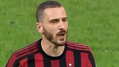 Milan, Bonucci all'arbitro dopo l'ammonizione: &laquo;Non vedeva l'ora, figlio...&raquo;
