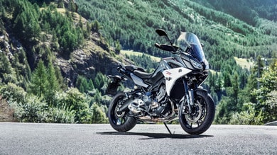 Yamaha Tracer 900, crossover totale