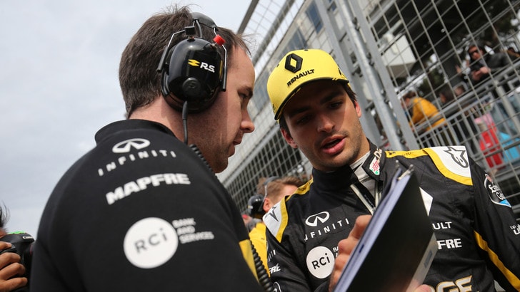 F1 Renault, Abiteboul pensa a un potenziale sostituto di Sainz