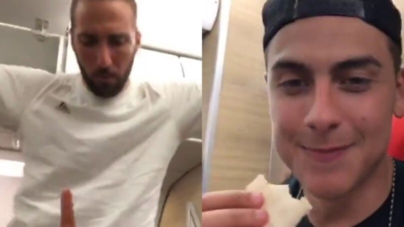 Dybala mangia la pizza e Higuain balla