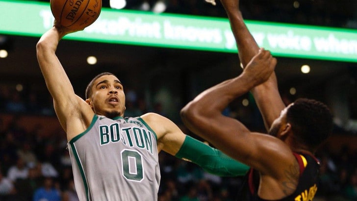 Tatum esalta i Celtics, Boston vola sul 3-2