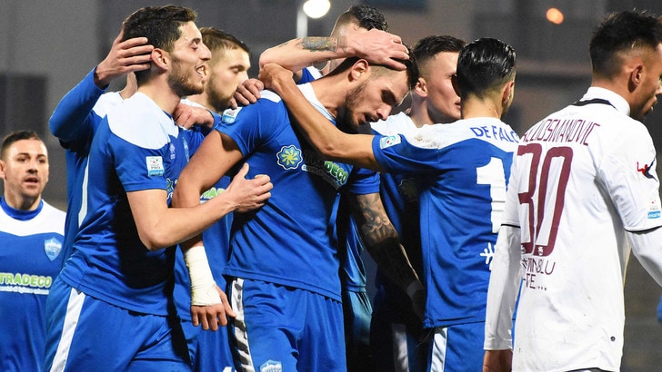 Calciomercato Matera, Auteri saluta dopo tre anni