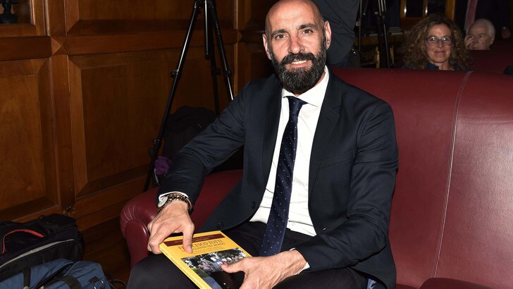 Calciomercato Roma, Monchi: «Schick? Dimostrerà il suo valore»