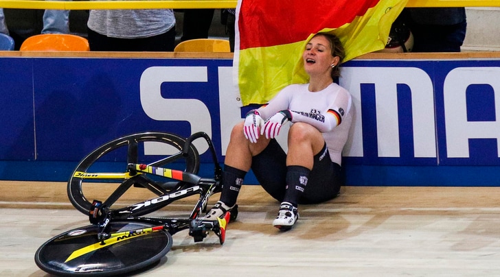 Ciclismo su pista, incidente per l'olimpionica Vogel: è grave