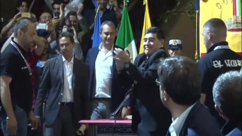 Argentina, Maradona tornerebbe a fare il ct gratis