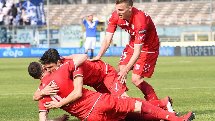 Calciomercato Carpi, gli arrivi di Barnofsky e Petrucci sono ufficiali
