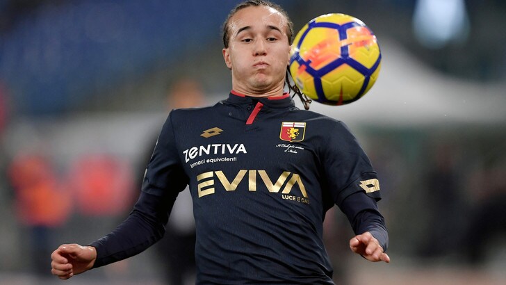 Calciomercato: derby romano per Laxalt, per i bookmaker in vantaggio la Lazio
