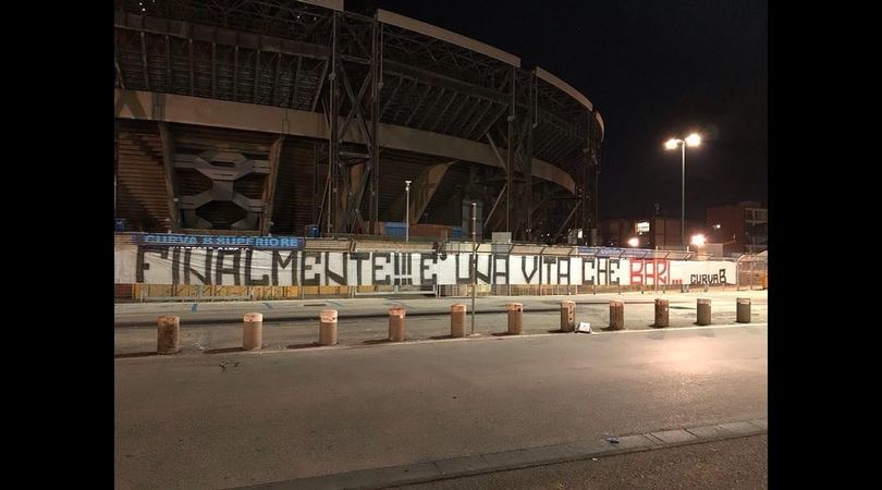 De Laurentiis prende il Bari. I tifosi del Napoli: «Via dalla nostra città»