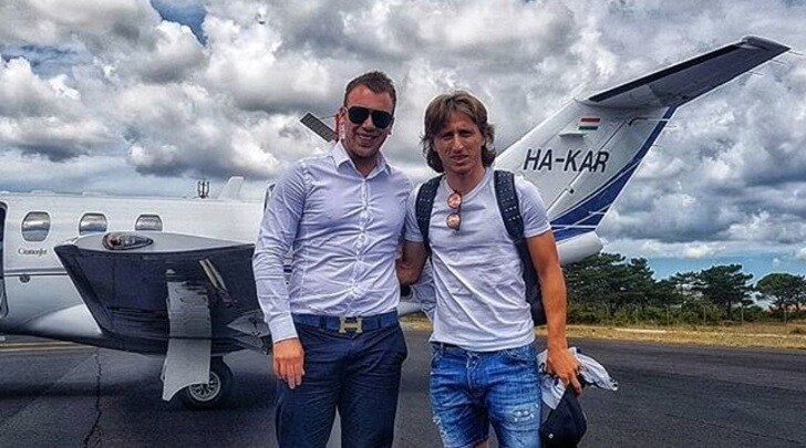 Inter, Modric è atterrato a Madrid: attesa per l'incontro con Perez