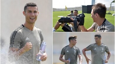 Juventus, CR7 ancora a segno e Mandukic lo "paparazza"