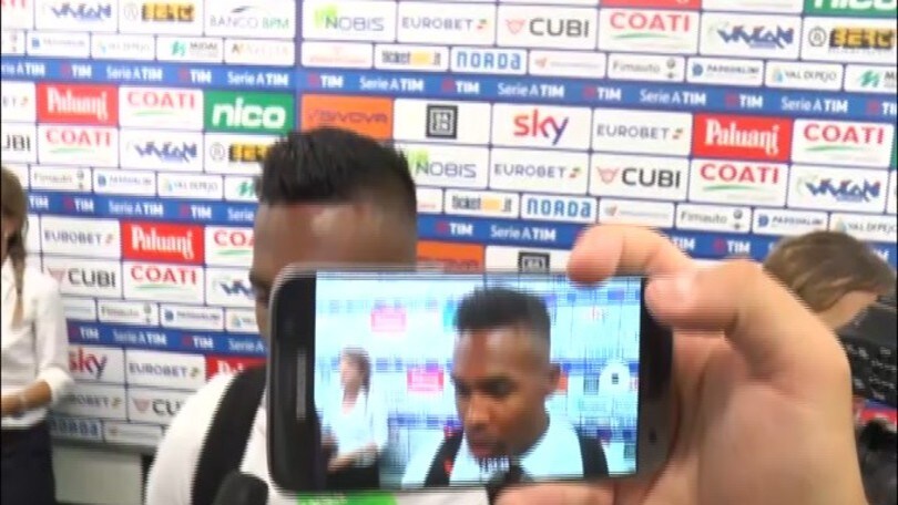 Alex Sandro: "Con Cr7 mi trovo bene"