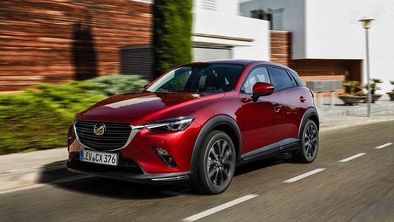 Mazda CX-3, su strada il modello 2018