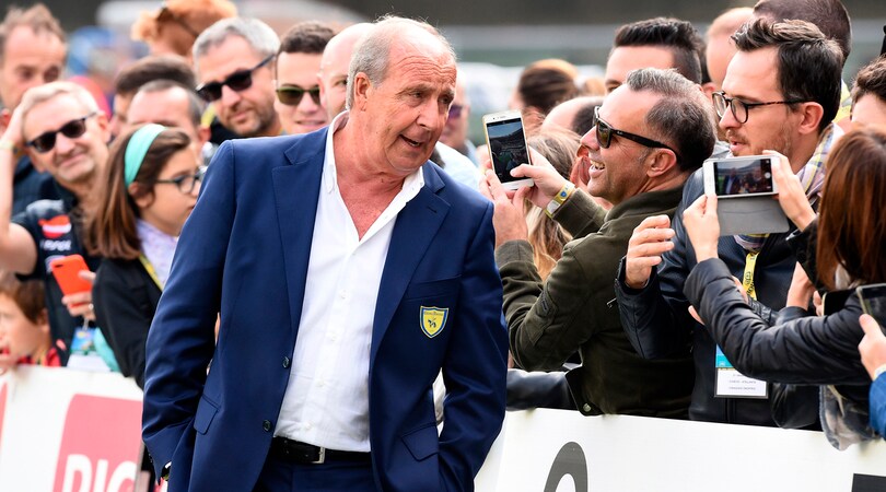 Sorrisi, autografi, selfie: Ventura prima della gara