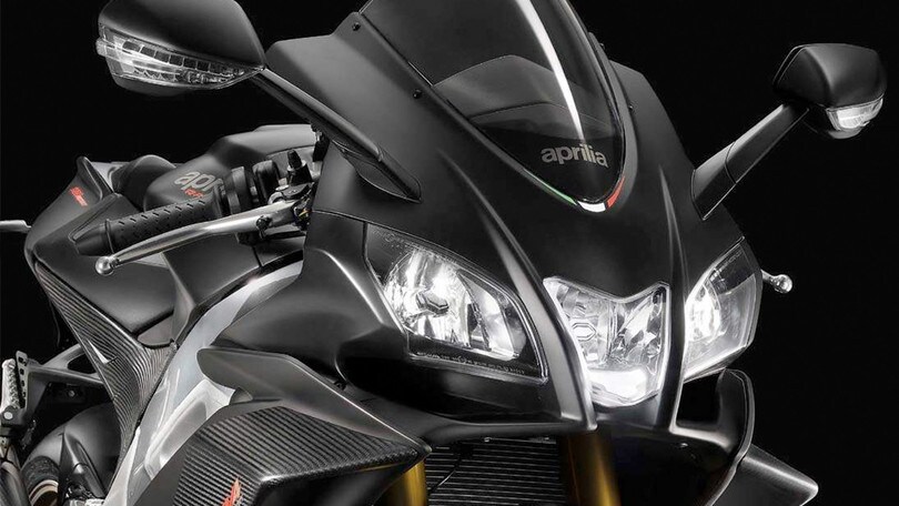 Aprilia RSV4 RR Factory 2019 - LE FOTO