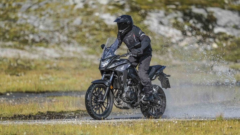 Nuova Honda CB500X 2019: le FOTO