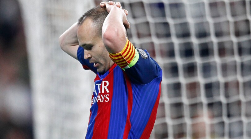 Calciomercato Barcellona, Iniesta smentisce Bartomeu: «Nessun accordo per il rinnovo»