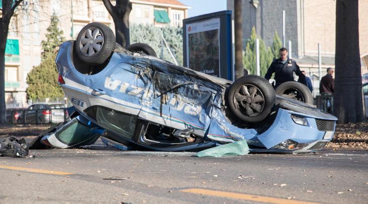 Primavera Juve, 3 giocatori coinvolti in un incidente con una volante della Polizia