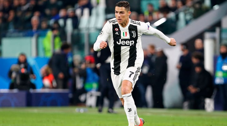 Mendes coccola Ronaldo: «È il migliore della storia»