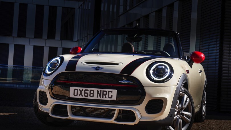 Mini John Cooper Works, cuore verde sportivo