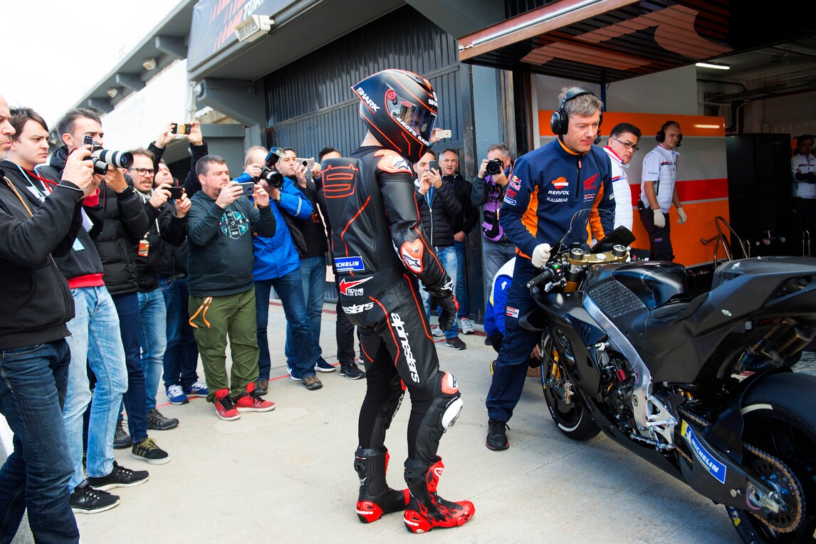 MotoGp, Lorenzo: «Mi piacerebbe guidare ancora una F1»