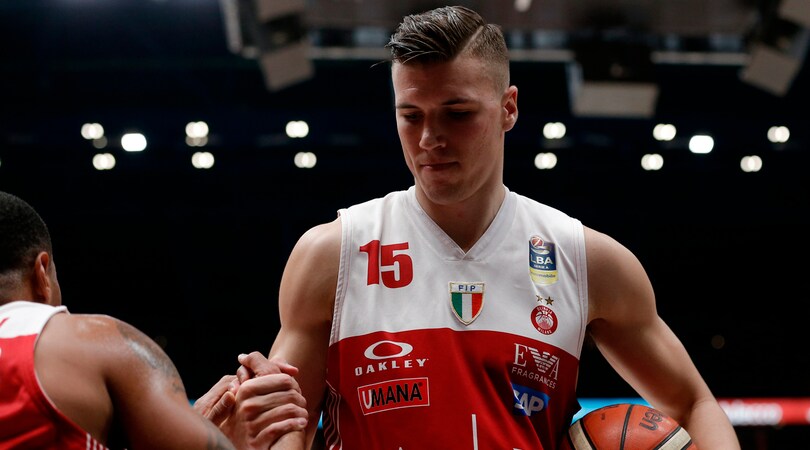 Serie A, Milano show anche a Natale: dodicesima vittoria di fila