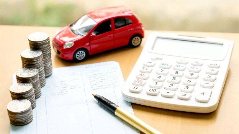 Mantenere un'automobile costa tra i 5.000 e gli 8.000 euro l'anno
