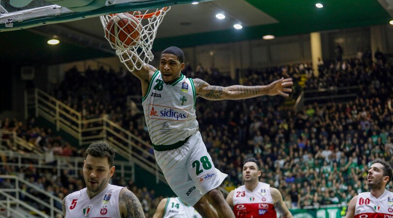 Serie A, Avellino show: è la prima sconfitta per Milano