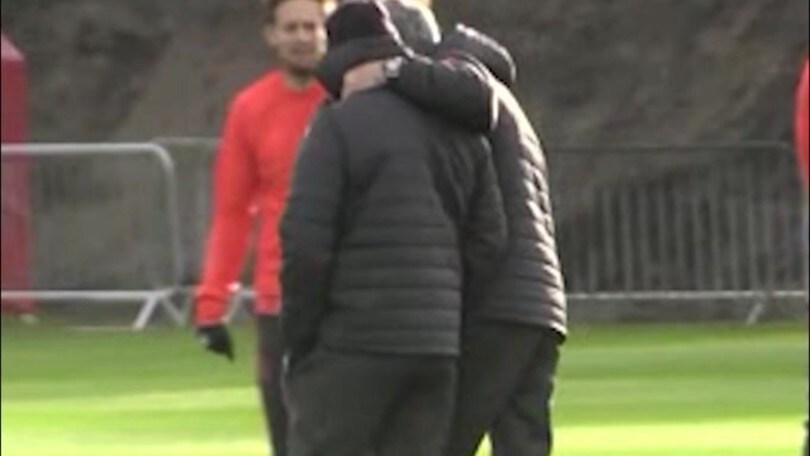 Manchester-Mourinho: una clausola "tappa" la bocca allo Special One