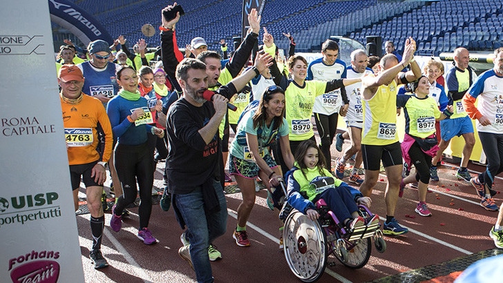 I giovani, la StrAntirazzismo per i diritti e i valori dello sport, dedicata a Samia