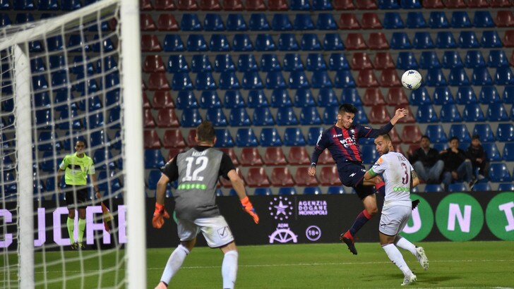 Calciomercato Carpi, preso Crociata. In Calabria va Machach