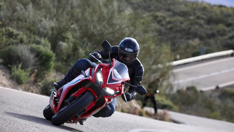 Nuove Honda CB650R e CBR650R 2019: la prova su strada
