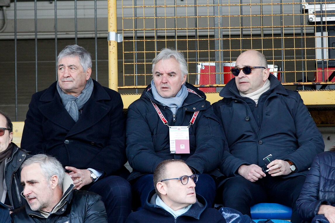 Serie B Spezia, violate le norme sull'immigrazione: inibiti Chisoli e Micheli